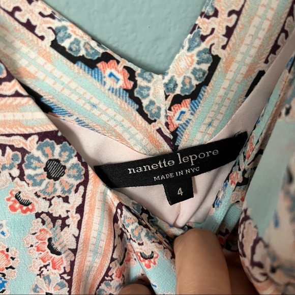 Nanette Lepore light weight dress sz 4 - Picture 4 of 8